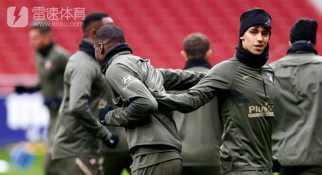 南宫体育 -关于夏洛特黄蜂迎西甲关键赛；冲刺阶段遗憾出局；信心回归；更衣室氛围转暖的信息